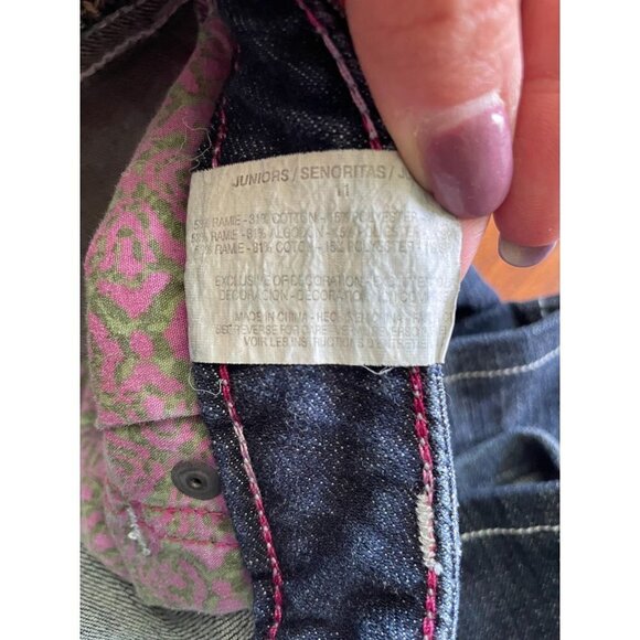 Rock 47 By Wrangler Capri Jeans Distressed Blue Dark Wash Stretch Zip Fly 11 - Picture 9 of 9